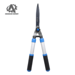 قیچی شمشاد زن